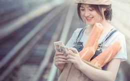Bộ ảnh "Cô gái bán bánh mỳ" xinh đẹp thu hút mọi ánh nhìn