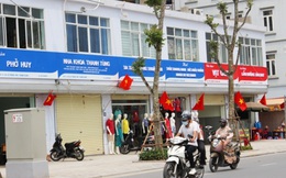 Biển hiệu đồng bộ xanh đỏ: 'Sự cào bằng giữa quán bún đậu mắm tôm với thương hiệu lớn'