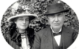 Có "thánh" mới đỡ nổi lời cầu hôn kiểu Thomas Edison?