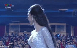 [Video] Lan Khuê gặp sự cố trớ trêu tại chung kết Hoa hậu Đại dương