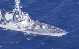 ẢNH+VIDEO: Cận cảnh chiến hạm Mỹ biến dạng sau va chạm với tàu hàng Philippines