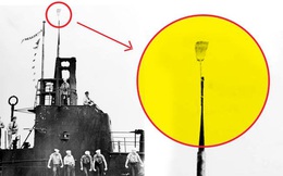 Giải mã cây chổi kỳ lạ treo trên tàu ngầm Mỹ