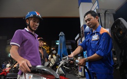Từ 15h, chính thức tăng giá xăng dầu