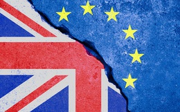 Brexit và hơn 4 thập kỷ "lục đục": Trong mắt EU, Anh mãi chỉ là "con ngựa gỗ thành Troy"?