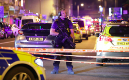 Vụ xe tải đâm vào đám đông ở London: Kẻ tấn công la hét "giết hết người Hồi giáo"