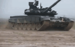 Thán phục học viên xe tăng VN ở Nga: Băng giá vẫn lái xe điệu nghệ và diệt mọi mục tiêu
