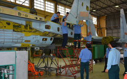 Nhà máy A-32 đảm bảo Su-27 và Su-30MK2 luôn bay tốt: Thành công nhờ chủ động, sáng tạo