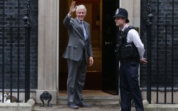 Thủ tướng Anh sẽ gặp ông Bill Clinton để bàn về vấn đề Bắc Ireland