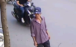 Clip: Cụ ông run rẩy nhưng ăn trộm xe đạp nhanh như cắt trên phố Hà Nội