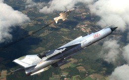 Đi tìm đáp án cho câu hỏi: Làm thế nào MiG-21 của Phạm Tuân, Vũ Xuân Thiều hạ được B-52?