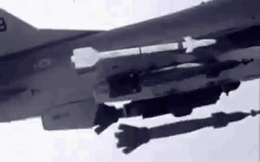 "Vồ hụt" chiến đấu cơ Israel, tên lửa S-200 Syria bị phản đòn: Hủy diệt trong nháy mắt!