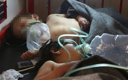 Ít nhất 58 người chết, cả trăm người bị thương vì khí độc ở Syria