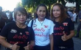 Cảnh tượng trái ngược trong phiên xử vắng mặt bà Yingluck Shinawatra