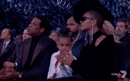 Khoảnh khắc gây sốt Grammy: Con gái bảo, bố mẹ Beyoncé và JayZ phải nghe!