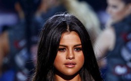 Selena Gomez cắt đứt liên lạc với bạn bè, tự gọi chuyện Justin Bieber cưới Hailey Bladwin là "viên thuốc đắng nhất cuộc đời"