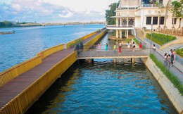 Cầu đi bộ lát gỗ lim 64 tỷ trên sông Hương trở thành địa điểm "hot" nhất ở Huế dù chưa khánh thành