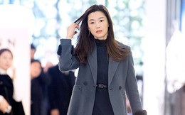 "Mợ chảnh" Jun Ji Hyun tái xuất, một cái vuốt tóc cũng nhận vạn lời khen