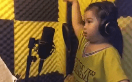 Cộng đồng mạng phát sốt bé gái 6 tuổi hát bài 'Em yêu ông Park Hang-seo'