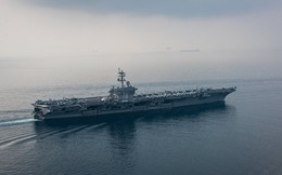 Iran vừa hạ thủy chiến hạm tàng hình, Mỹ lập tức điều tàu sân bay áp sát