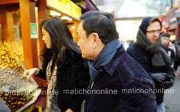 Lộ ảnh bà Yingluck Shinawatra đi mua sắm cùng ông Thaksin ở Trung Quốc