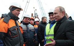 Tổng thống Putin đến thăm Crimea trước khi bầu cử diễn ra