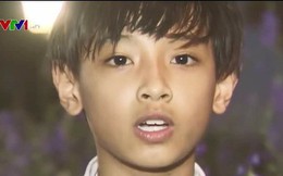 Hot boy nhí 10 tuổi xuất hiện trên bản tin VTV gây chú ý vì giống Jungkook (BTS)
