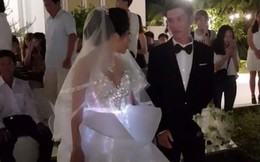 Cô dâu Bến Tre chịu chơi chi 200 triệu diện váy cưới phát sáng để lộng lẫy giống công chúa trong đám cưới