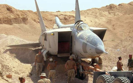 Sợ bị tập kích ở Syria, Nga lập tức "giấu" chiến đấu cơ Su-34, Su-35 trong... các bao cát
