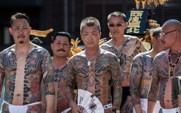 24h qua ảnh: Mafia Nhật Bản khoe hình xăm tại lễ hội mùa xuân
