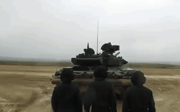 Một trong những kẻ thù nguy hiểm nhất của lính tăng, kể cả xe tăng T-90S Việt Nam là gì?