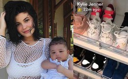 Mới 5 tháng tuổi, công chúa nhỏ của Kylie Jenner đã có BST giày hiệu trị giá hơn nửa tỷ