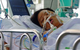 Người mẹ Đồng Nai lặng lẽ chờ ngày bán nhà cứu con trai hôn mê gần 1 tháng, phổi tổn thương đến 80% sau một cơn sốt cao