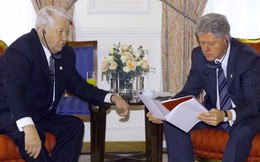 Tiết lộ tài liệu mật về Boris Yeltsin và Bill Clinton những năm 90
