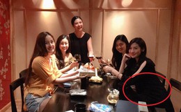 Hoa hậu Ngọc Hân khoe ảnh sinh nhật Mai Phương Thúy nhưng bụng Tú Anh mới là tâm điểm của bức hình