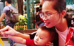 Nghẹn lòng nghe ước mơ của các bé khiếm thị đi chơi Trung thu: “Con muốn được sáng mắt để thấy lồng đèn như các bạn”