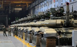 Tăng T-90S VN: Lính thoát kiếp nạn è cổ khiêng bình điện 70kg đến chết ngất