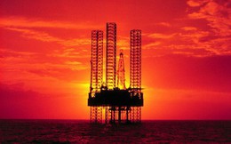 Cú sốc từ Mỹ đẩy giá dầu giảm thê thảm?