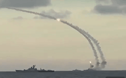 Hải quân Nga giữa "lựa chọn sinh tử": Ồ ạt đóng tàu sân bay hay siêu tên lửa diệt hạm?