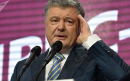 Cựu TT Poroshenko rưng rưng nước mắt khẳng định Crimea sẽ về với Ukraine, nghị sĩ Nga liền "tạt nước lạnh"