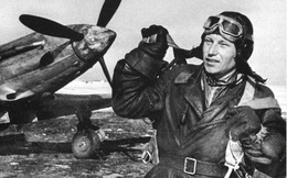 Phi công duy nhất trong lịch sử được cả Hitler và Stalin trọng thưởng