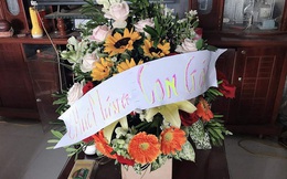 Thương con gái làm giáo viên dạy vùng sâu vùng xa, ông bố gửi hoa chúc mừng 20/11 kèm dòng chữ tự viết đầy xúc động