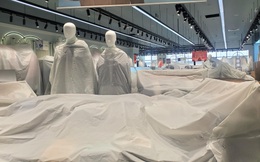 Khách tiu nghỉu vì đến Aeon Mall Hà Đông khai trương nhưng loạt cửa hàng vẫn đóng cửa