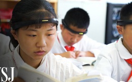 Phụ huynh học sinh phản đối quá gay gắt, dự án đeo "Vòng kim cô" giám sát học sinh Trung Quốc phải dừng lại