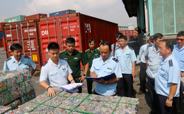 Bắt giữ 4 container phế liệu xuất khẩu lợi dụng luồng xanh, trốn thuế hơn 500 triệu đồng