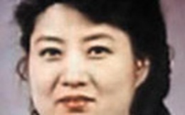 Ông Kim Jong Un dựng bia đá, ca ngợi mẹ ruột là "mẫu thân của bậc quân vương tối cao Triều Tiên"