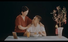 Sát Tết, Dương Edward tung ca khúc đẫm nước mắt về cảnh xa xứ