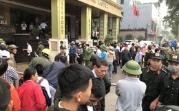 Nghệ An: Cháy lớn ở khách sạn, quán bar Avatar, nhiều người mắc kẹt bên trong