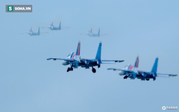 Độc nhất, chưa từng có: Cả 5 tiêm kích Su-30SM cất cánh cùng lúc từ sân bay Nội Bài