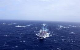 Trung Quốc - "Kẻ ăn hôi vĩ đại": Mua tàu sân bay khủng với giá một vốn... bốn nghìn lời
