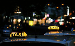Từ chối chở khách, lái xe taxi bị đánh bầm dập